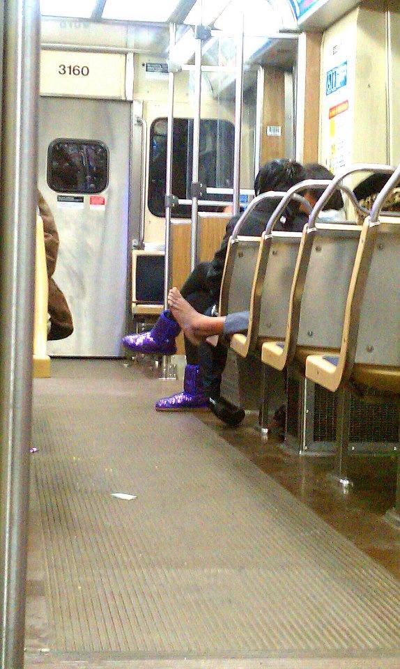 Just rollin barefoot on the train